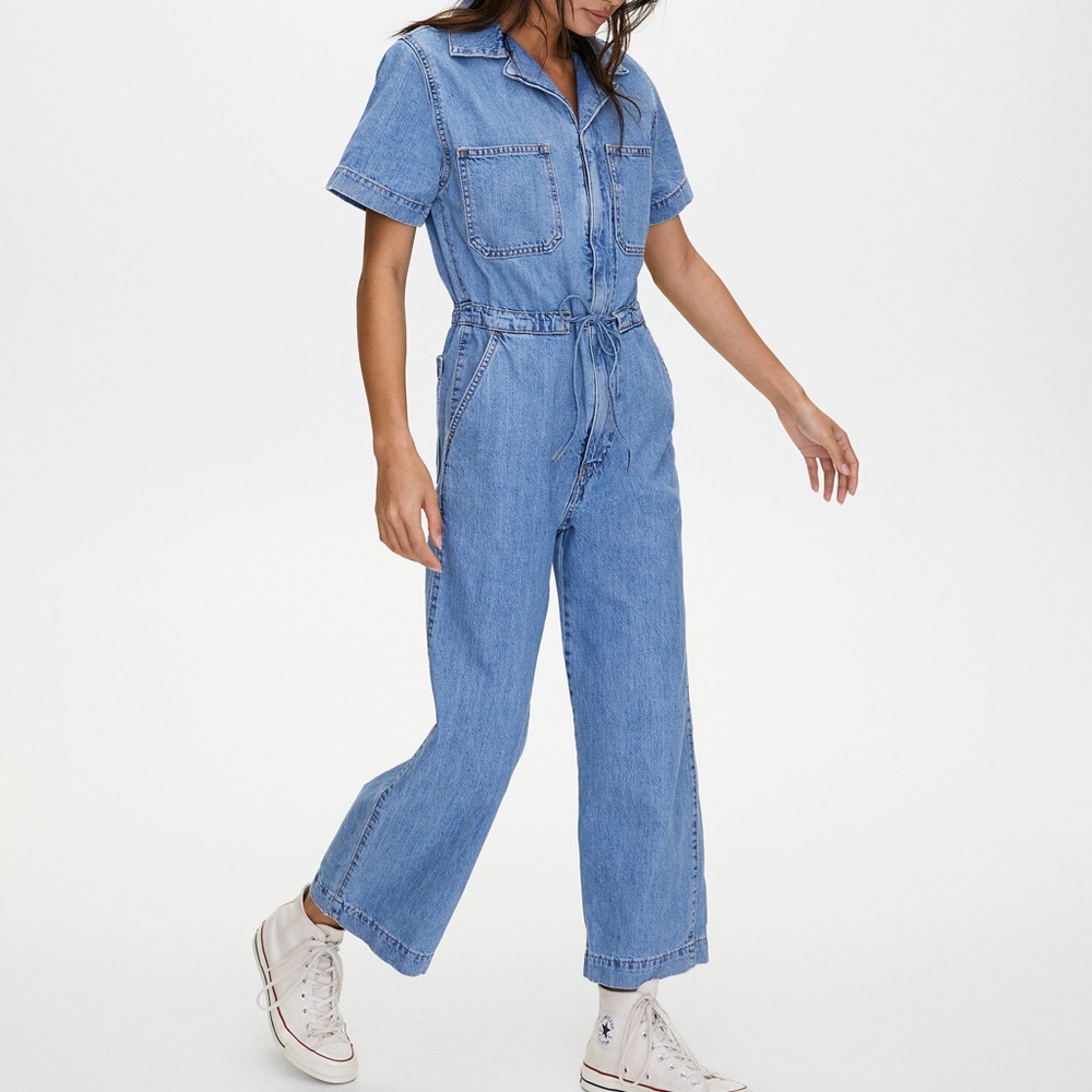 Levi’s Wide Leg Jumpsuit